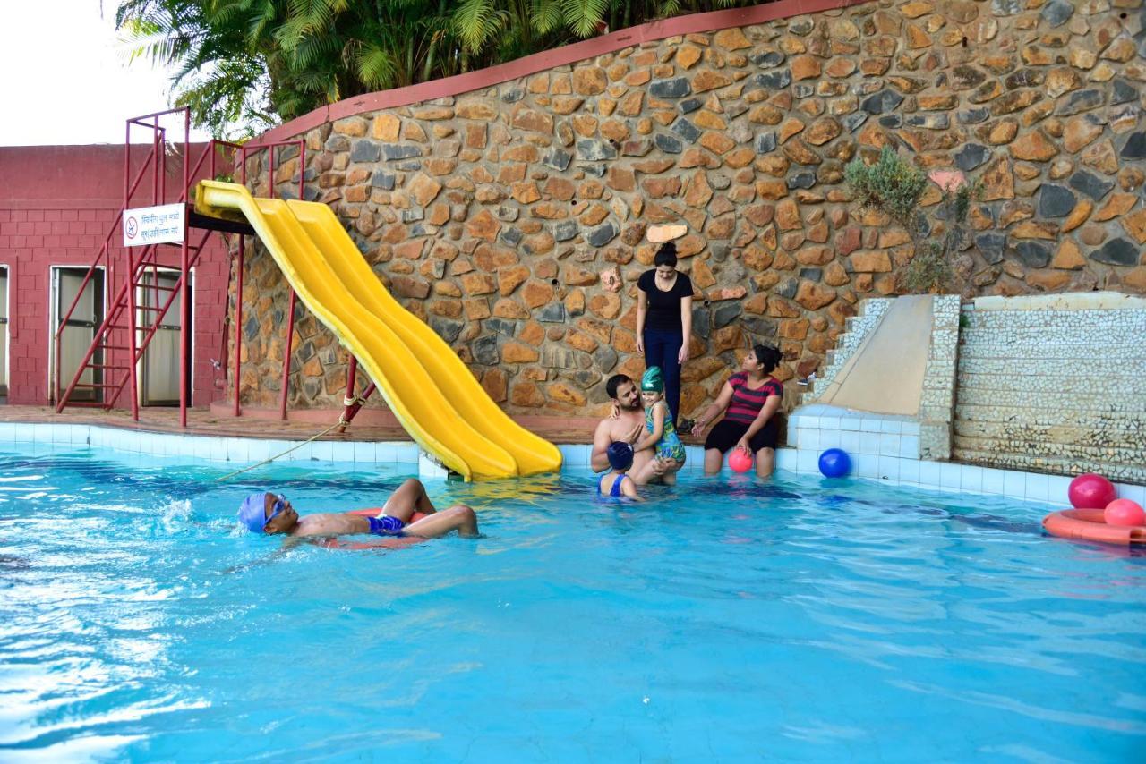 Surya Shibir Resort Púna Exteriér fotografie