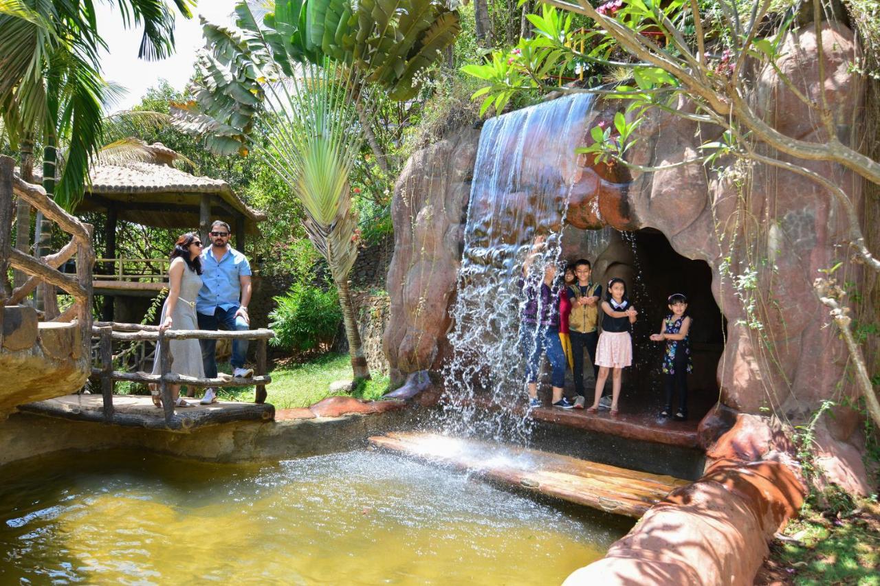 Surya Shibir Resort Púna Exteriér fotografie