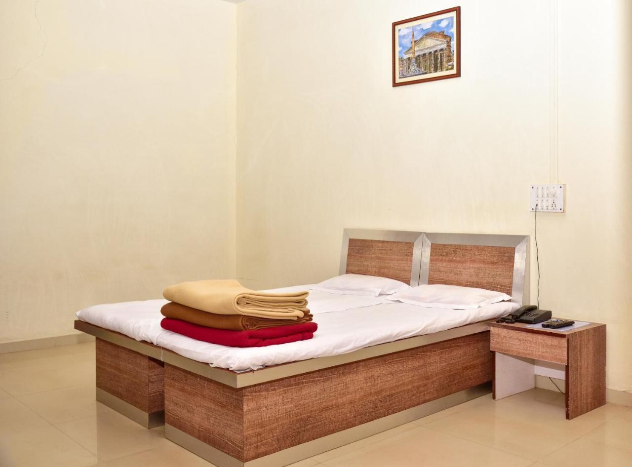 Surya Shibir Resort Púna Exteriér fotografie