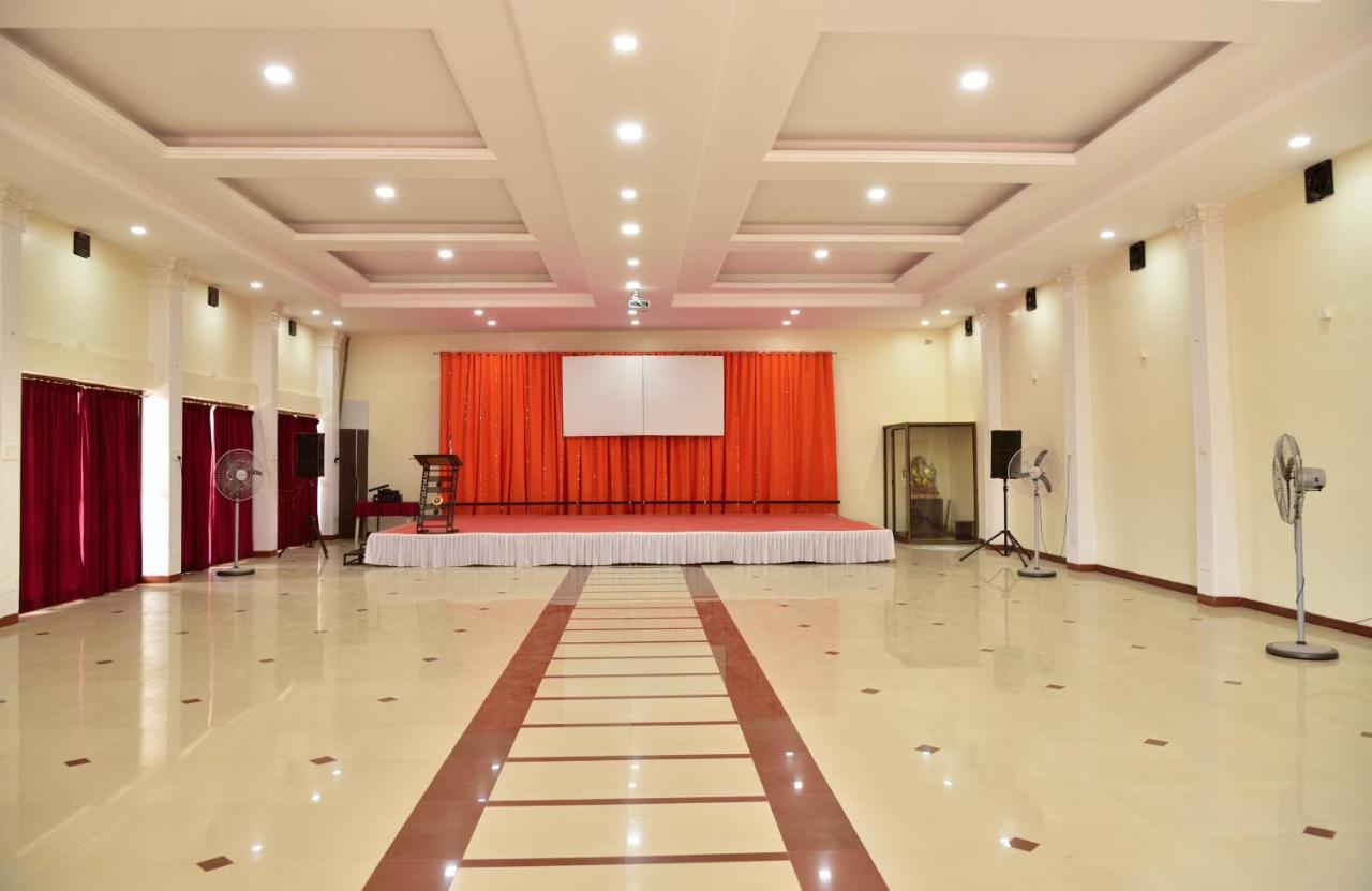 Surya Shibir Resort Púna Exteriér fotografie