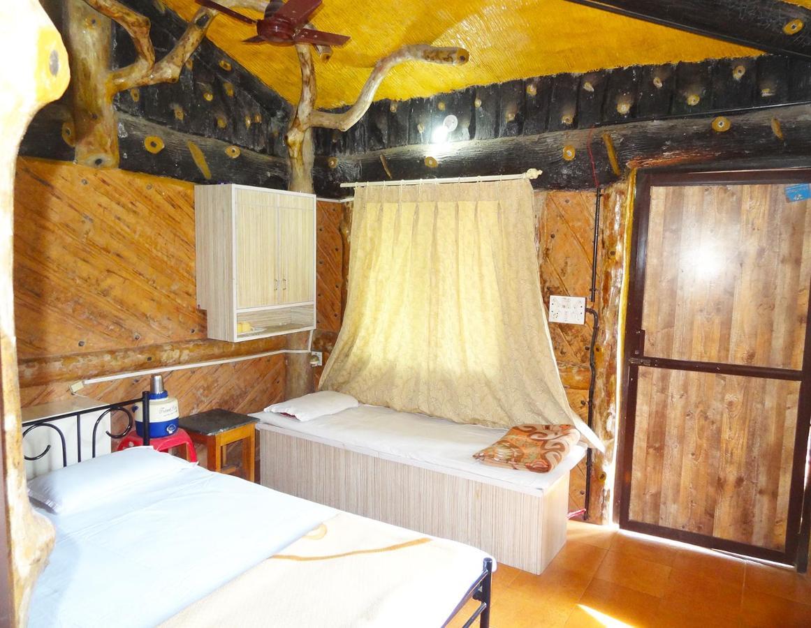 Surya Shibir Resort Púna Exteriér fotografie