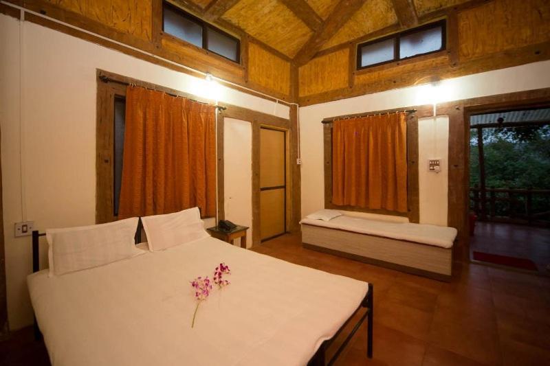 Surya Shibir Resort Púna Exteriér fotografie
